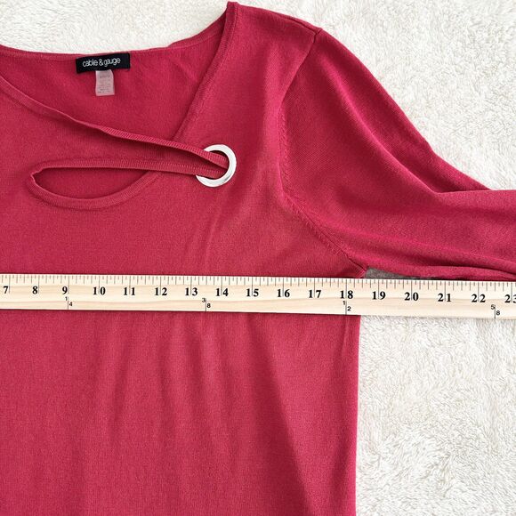 Cable & Gauge Sweater Womens Size L Red O Ring Cutout Holiday - Picture 7 of 8